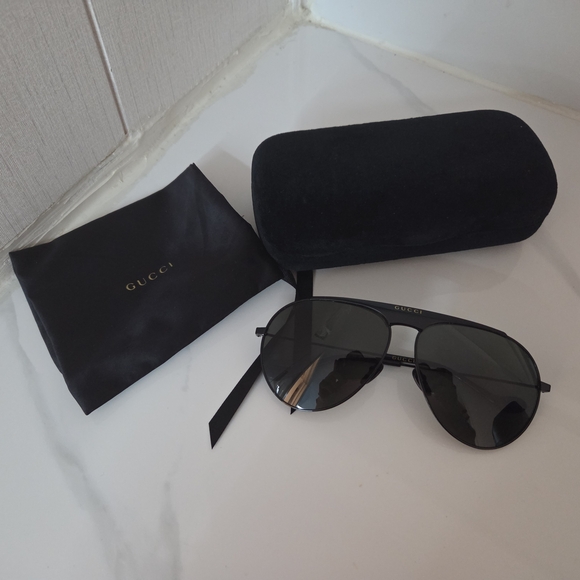 Gucci Black Aviator Sunglasses